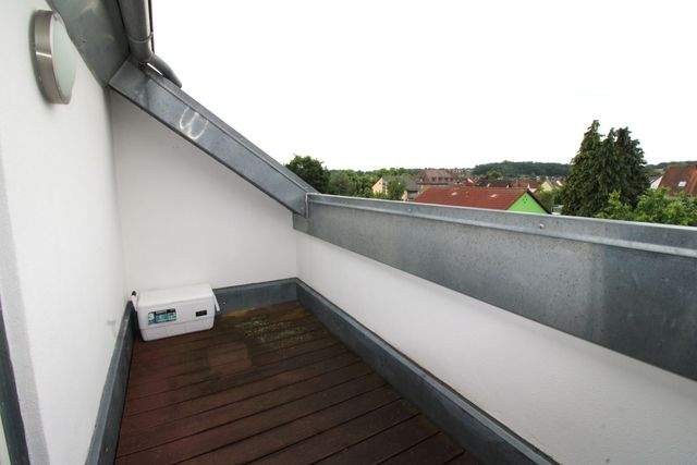 Renoviertes Dreifamilienhaus mit Dachterrassen - ideal als Kapitalanlage oder Mehrgenerationenhaus - Loggia DG