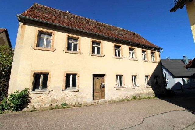Historisches Wohn- und Werkstattgebäude mit ehemaliger Pinselfabrik, 91572 Bechhofen, Einfamilienhaus