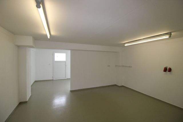 Charmante 3-Zimmer-Dachgeschosswohnung mit Gartenterrasse - Keller