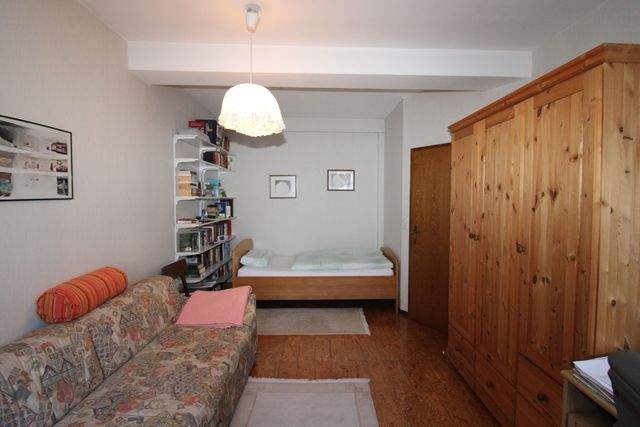 Attraktives Wohn- und Geschäftshaus in Innenstadtlage - Kind 1. OG