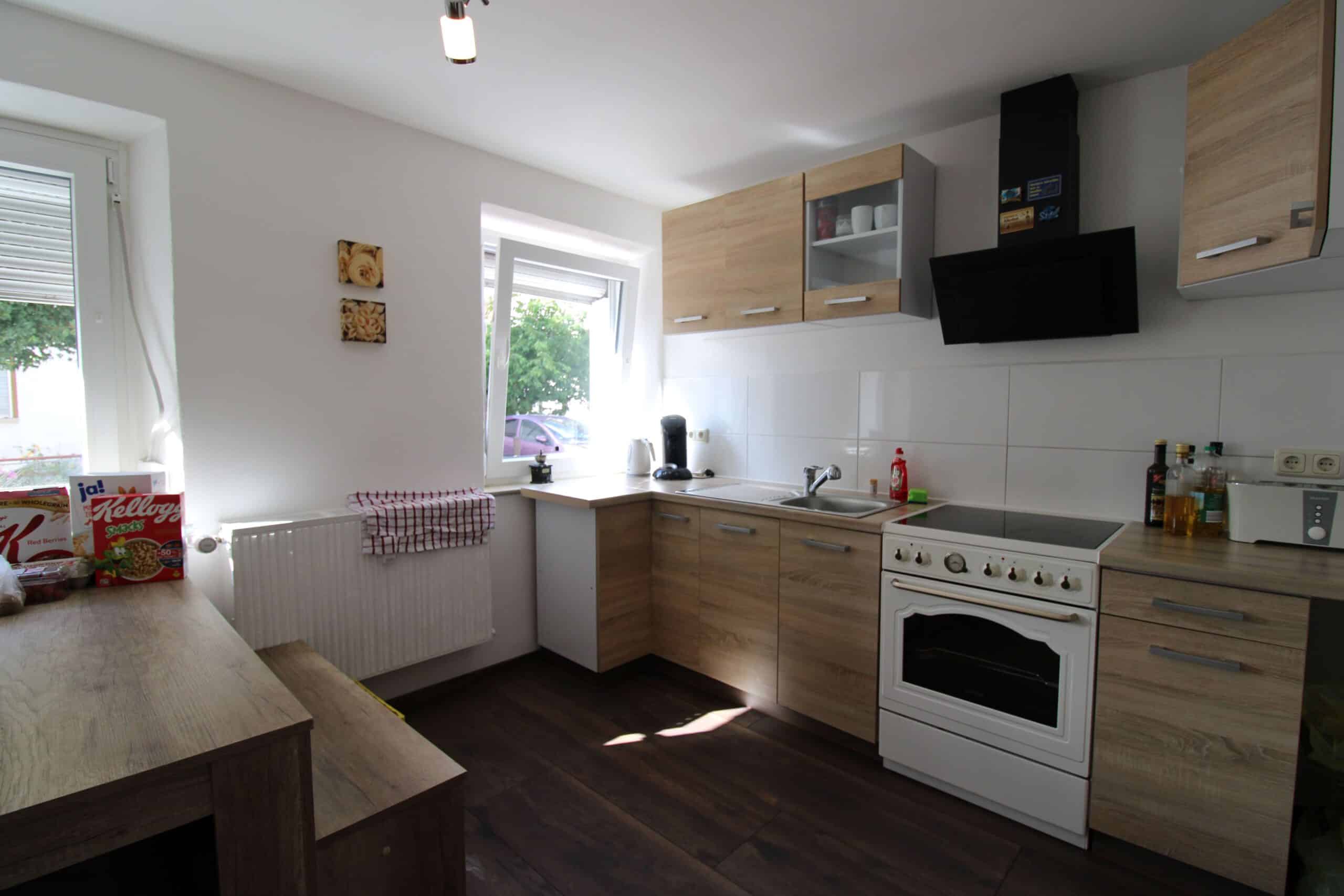 Schön renovierte Erdgeschosswohnung im Ortskern - Küche
