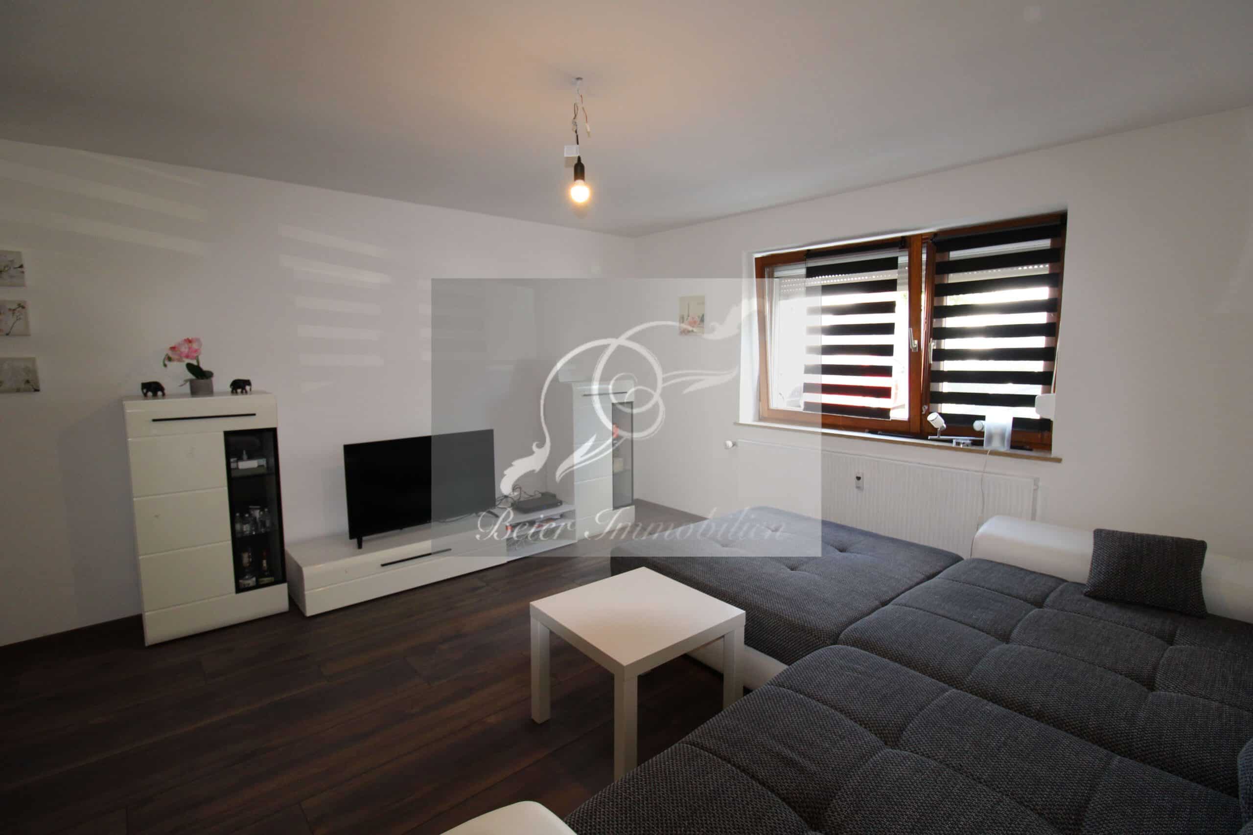 Schön renovierte Erdgeschosswohnung im Ortskern, 90599 Dietenhofen, Erdgeschosswohnung