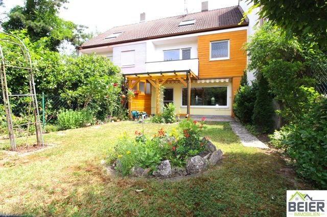 Gepflegtes Reihenmittelhaus in ruhiger Wohnsiedlung - Terrasse