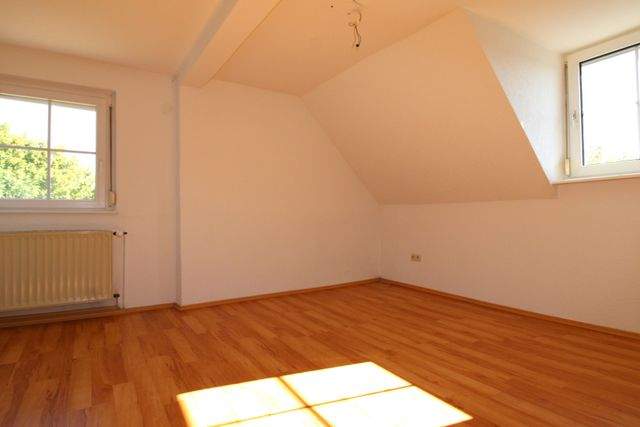 Pension mit drei Pensionszimmern und Betreiberwohnung auf herrlichem Gartengrundstück - Arbeitszimmer oder ggf. weiteres Pensionszimmer