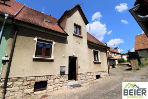 Doppelhaushälfte mit Potential in zentraler Lage Lehrbergs, 91611 Lehrberg, Doppelhaushälfte
