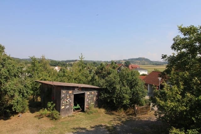 Ein- Zweifamilienhaus in ruhiger Naturlage - Ausblick vom Bad