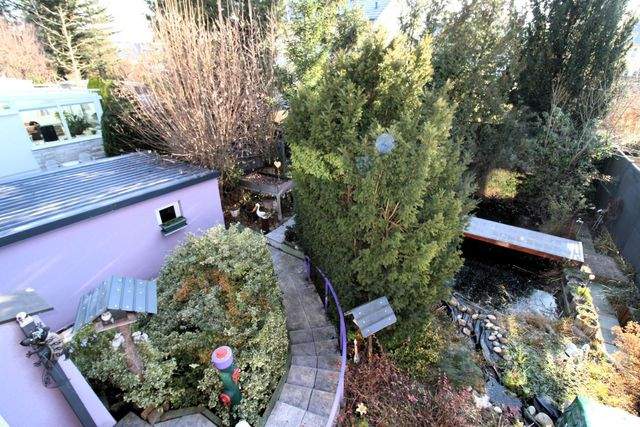 Mehr Zuhause geht nicht - großzügiges Wohnen mit Garten, Balkon und großem Dachstudio - Garten