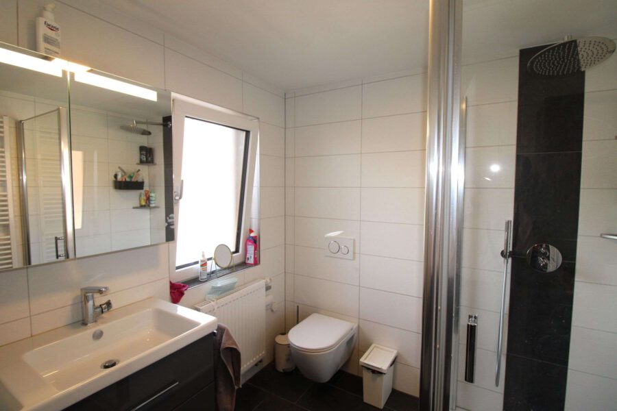 Ideal geschnittene 3-Zimmer Wohnung im Ortskern - Bad