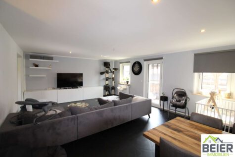 Ideal geschnittene 3-Zimmer Wohnung im Ortskern, 90599 Dietenhofen, Etagenwohnung