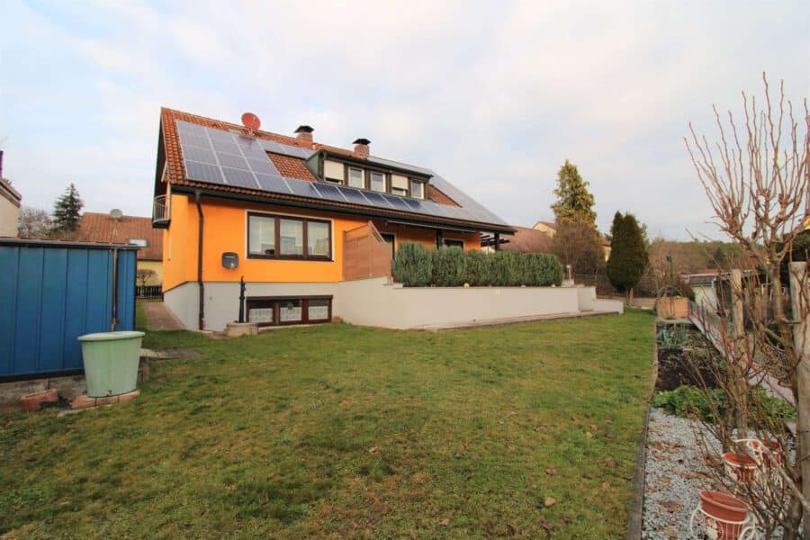 Solide Immobilie im fränkischen Seenland - Alleinnutzung oder als Mehrfamilienhaus - Garten