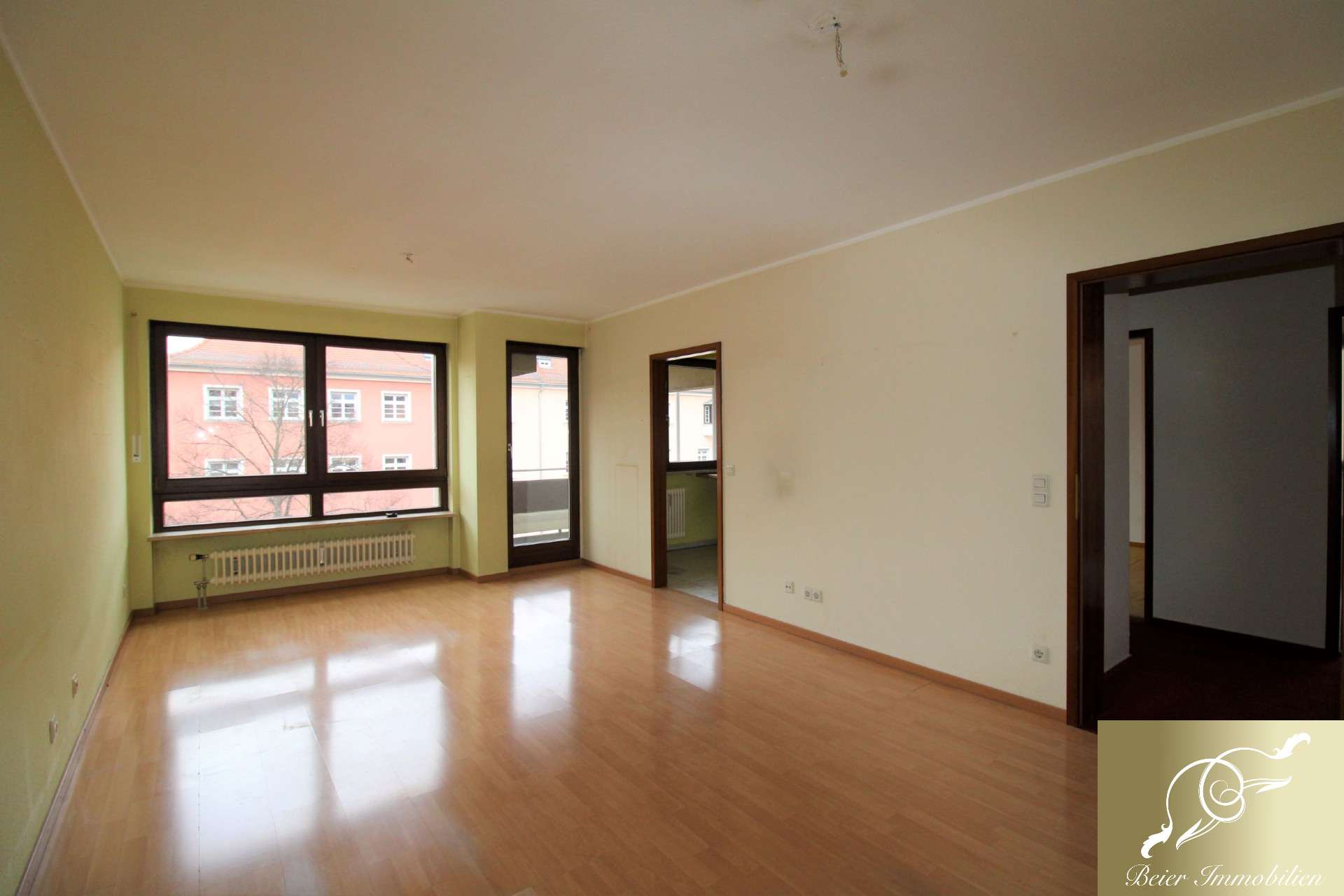 2- Zimmer Wohnung mit Loggia in begehrter Wohnlage, 90419 Nürnberg, Etagenwohnung