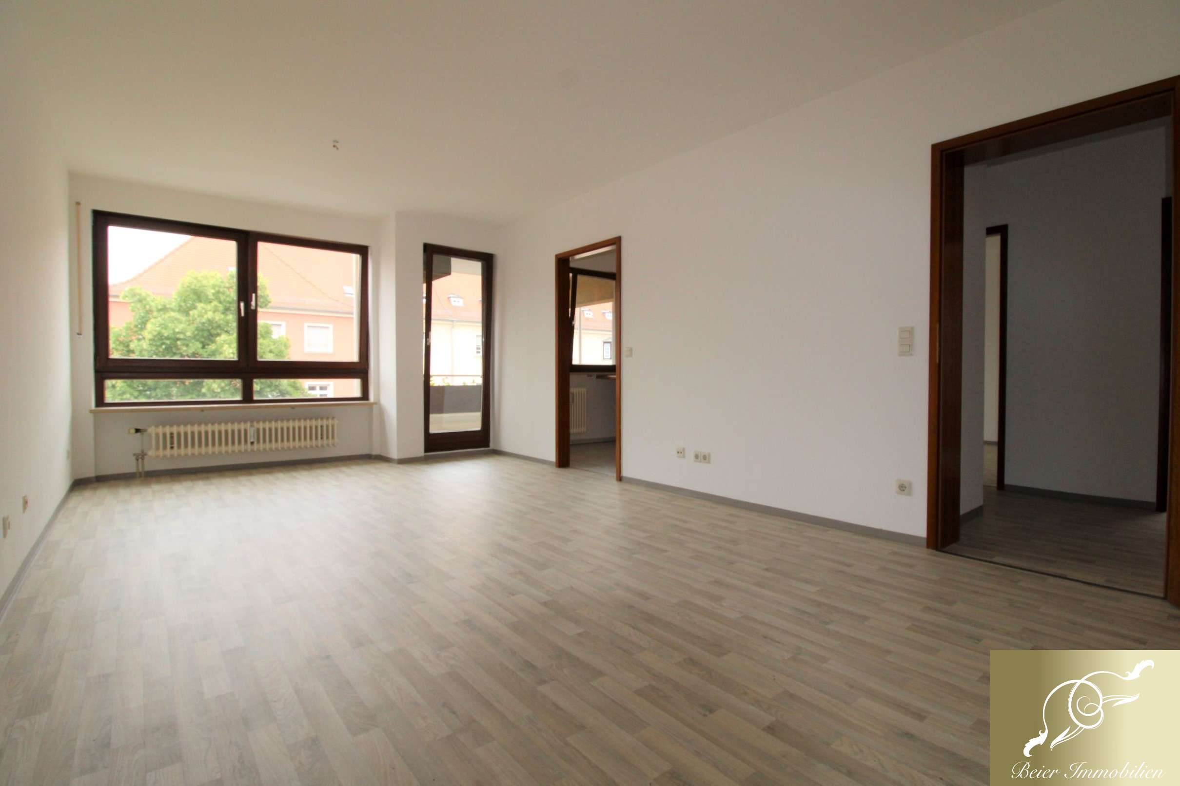 2- Zimmer Wohnung mit Loggia in begehrter Wohnlage, 90419 Nürnberg, Etagenwohnung