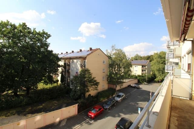 Ideal geschnittene 3-Zimmer Wohnung mit Loggia im beliebten St. Johannis - Ausblick