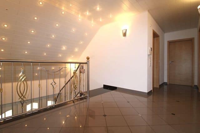 Repräsentatives Wohnen mit vielseitigen Nutzungsmöglichkeiten - Galerie