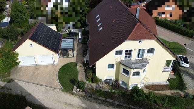 Repräsentatives Wohnen mit vielseitigen Nutzungsmöglichkeiten - Luftbild